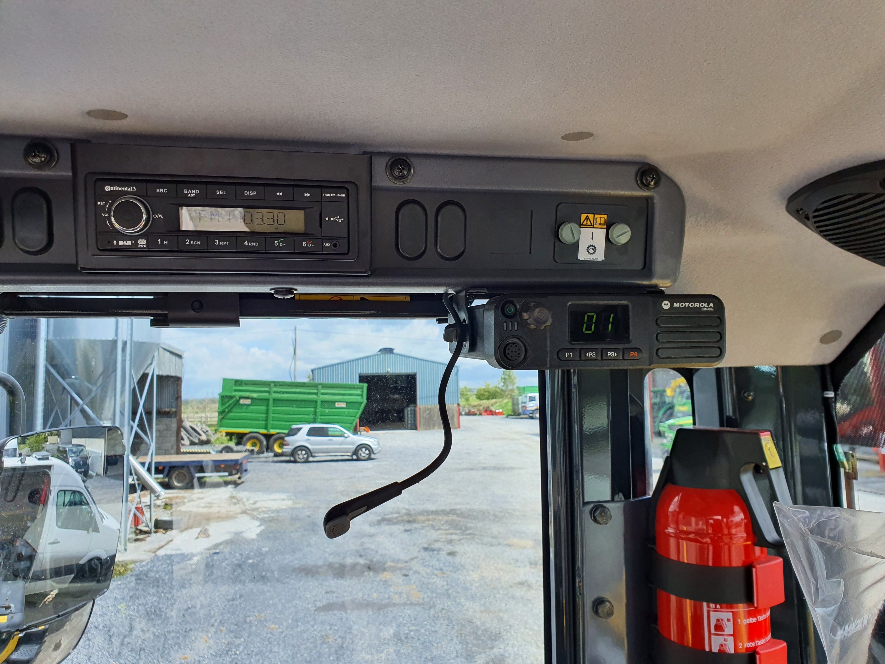 LightComm - LED Work Lighting, Headlights and Two Way Radios